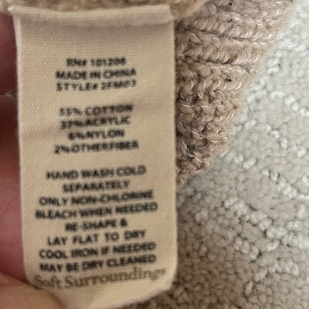 Soft Surroundings Beige V-Neck Sweater women’s size XS - Picture 5 of 5